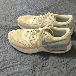 Nike Air Max SYSTM sneakers size 7y/8.5 woman’s
